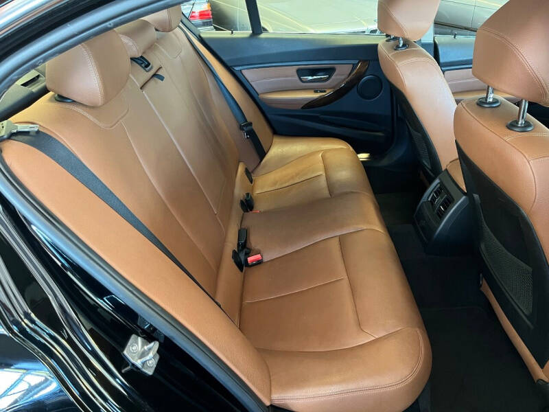 2013 BMW 3 Series 328i