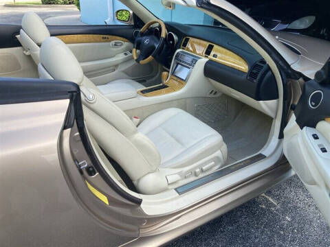 2005 Lexus SC 430