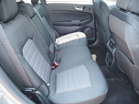 2020 Ford Edge SE