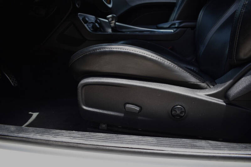 2018 Dodge Challenger SXT Plus
