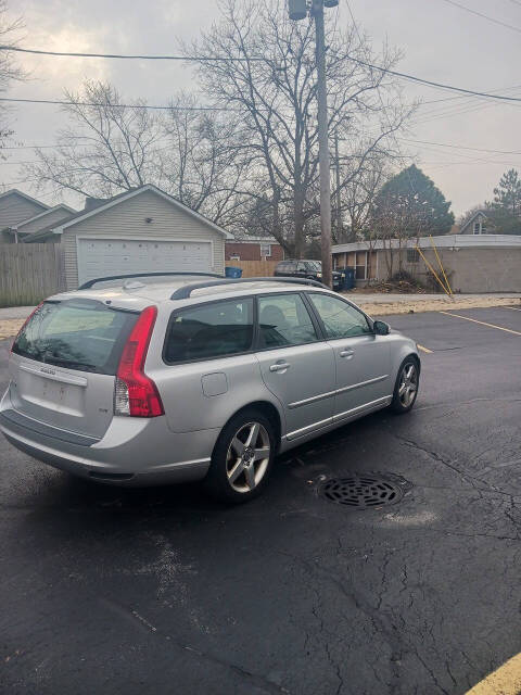 2008 Volvo V50 for sale at LB's Discount Auto Sales in Steger, IL