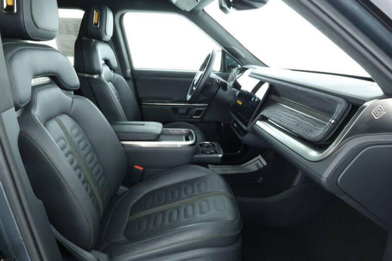 2022 Rivian R1S Launch Edition