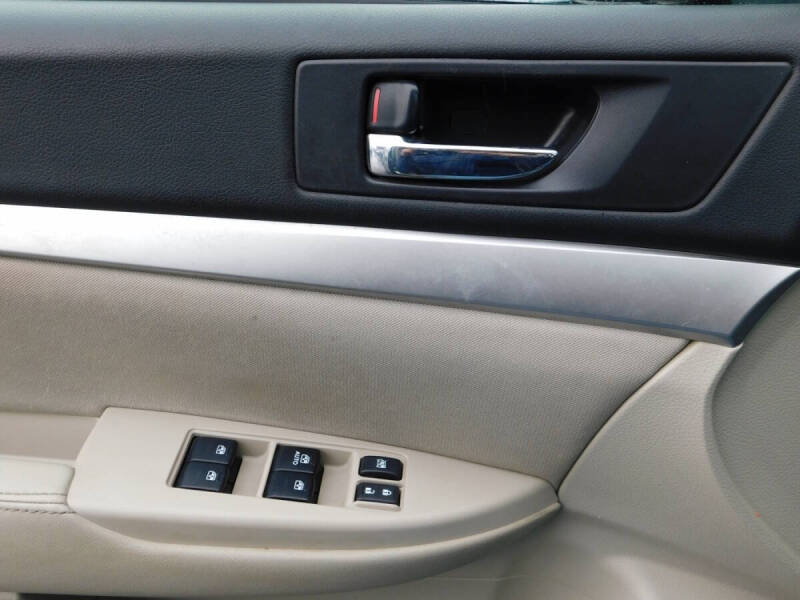 2014 Subaru Outback 2.5i