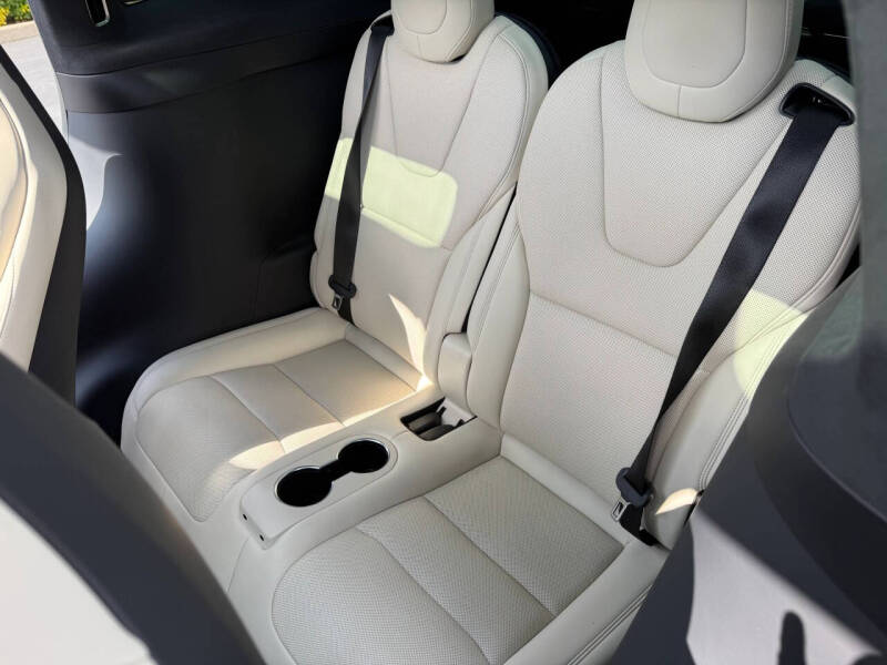2023 Tesla Model X Standard Range
