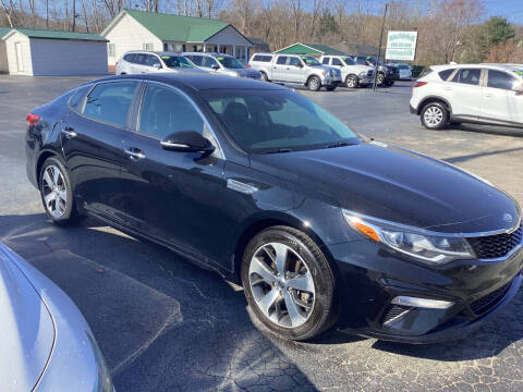2020 Kia Optima for sale at CRS Auto & Trailer Sales Inc in Clay City KY