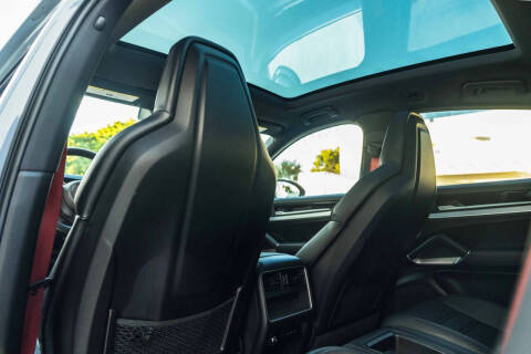 2024 Porsche Cayenne S Coupe