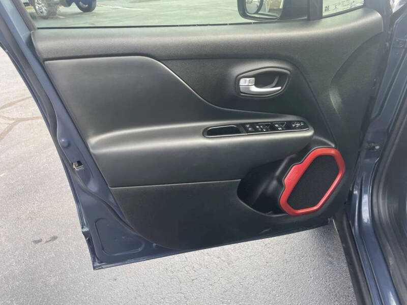 2020 Jeep Renegade Trailhawk