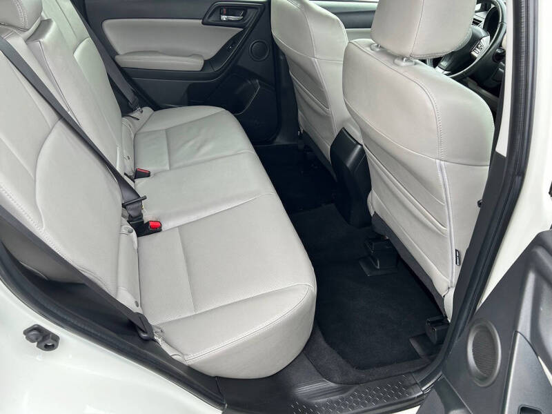 2014 Subaru Forester 2.5i Touring