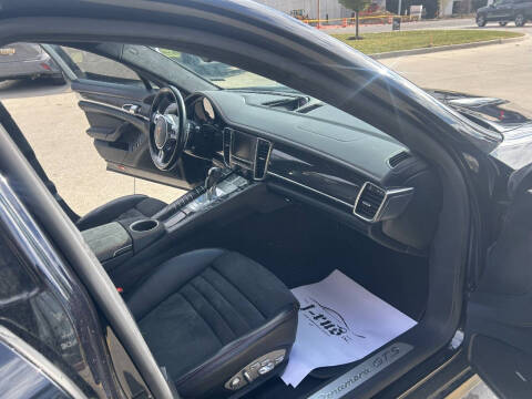 2016 Porsche Panamera GTS