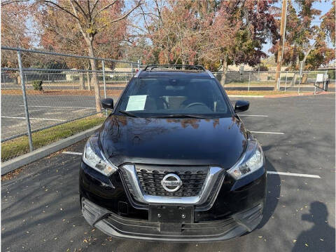 2020 Nissan Kicks SV
