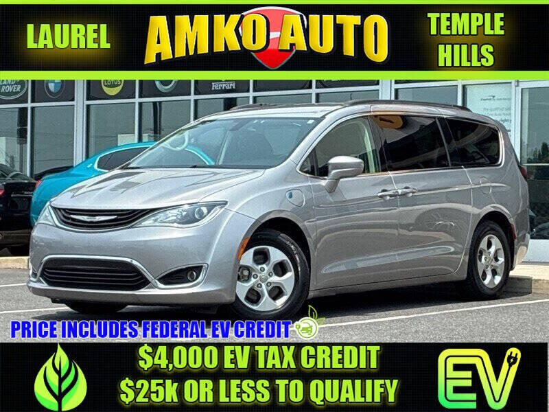 2017 Chrysler Pacifica Hybrid Premium