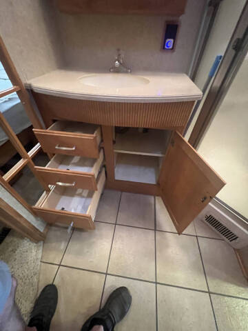 2007 Winnebago Adventurer