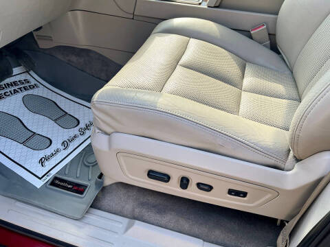 2013 Lincoln Navigator L