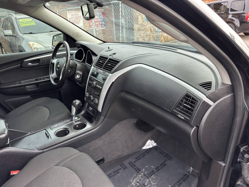 2012 Chevrolet Traverse LT