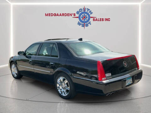 2011 Cadillac DTS Platinum Collection