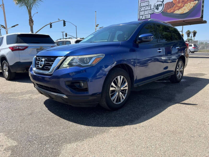 2020 Nissan Pathfinder SV