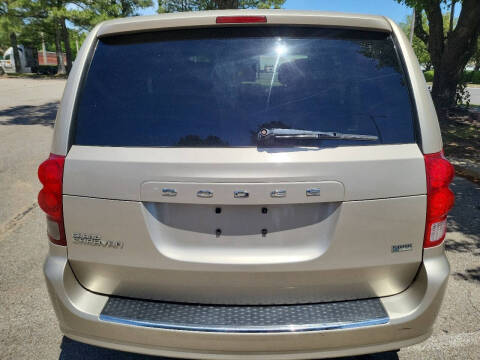 2013 Dodge Grand Caravan SE
