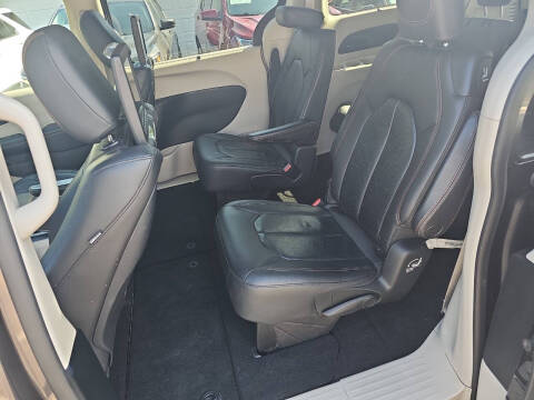2018 Chrysler Pacifica Touring L Plus