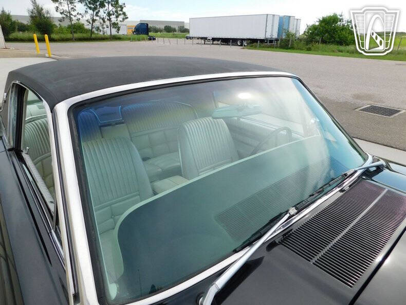 1966 Ford Thunderbird