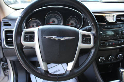 2013 Chrysler 200 Limited