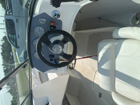 2012 Rinker 186BR