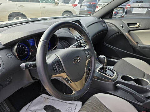 2013 Hyundai Genesis Coupe 2.0T Premium