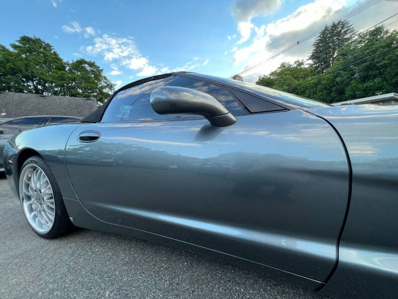 2004 Chevrolet Corvette