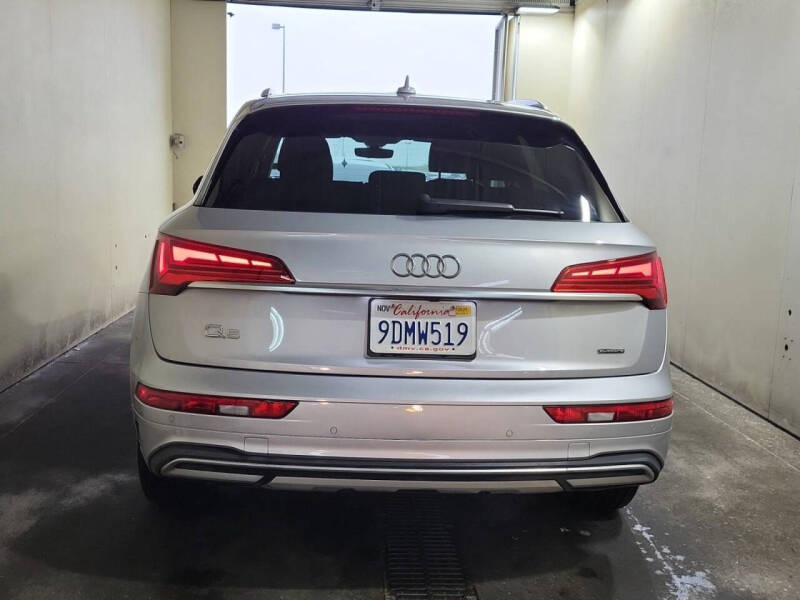 2023 Audi Q5 quattro Premium 40 TFSI