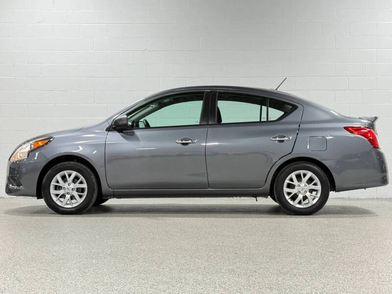 2019 Nissan Versa SV
