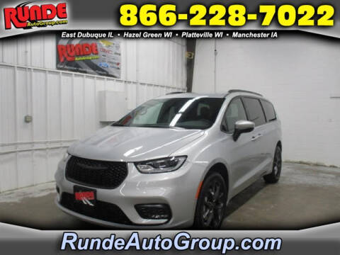 2023 Chrysler Pacifica for sale at Runde PreDriven in Hazel Green WI