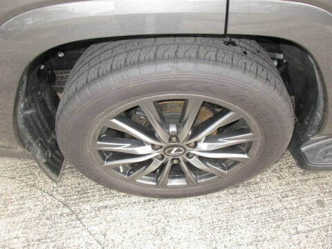 2023 Lexus LX 600 F SPORT Handling