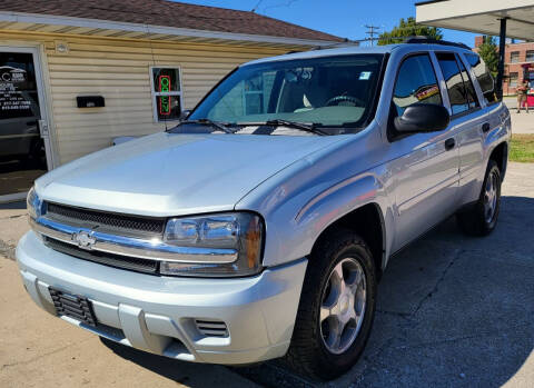 2008 Chevrolet TrailBlazer for sale at Adan Auto Credit in Effingham IL