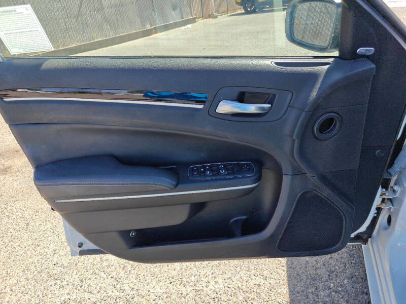 2022 Chrysler 300 S V6