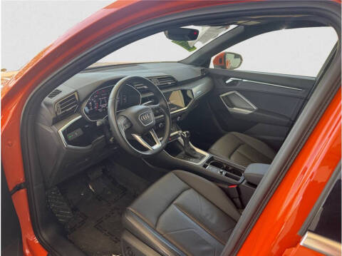 2023 Audi Q3 quattro S line Premium 45 TFSI