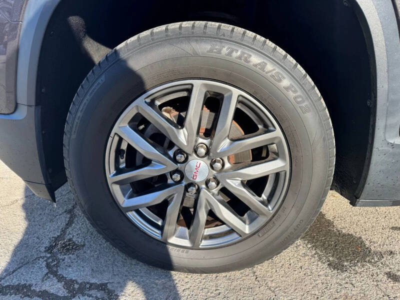 2017 GMC Acadia SLT-1