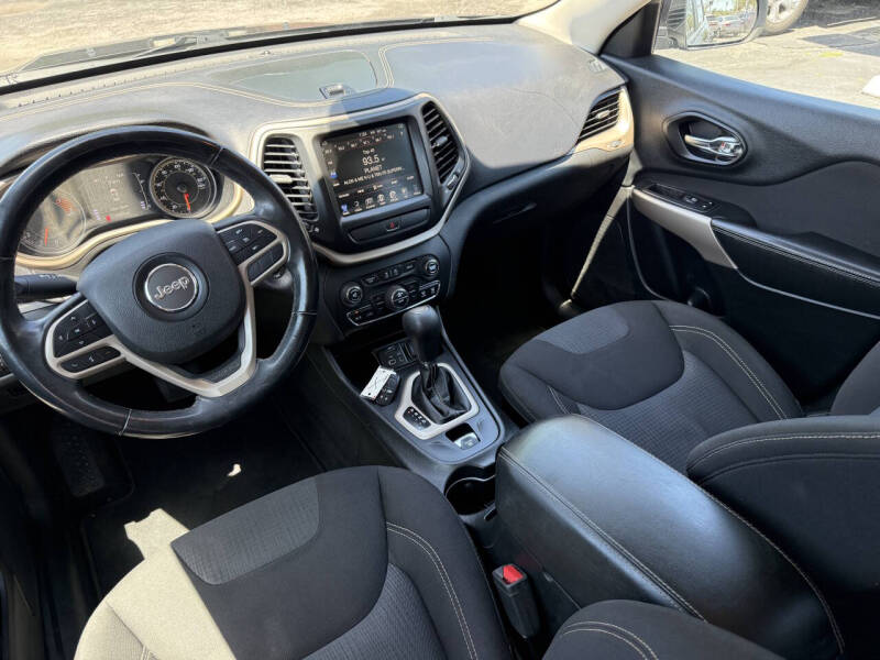 2017 Jeep Cherokee Latitude