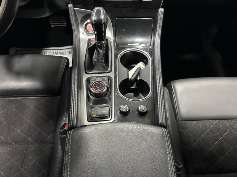 2017 Nissan Maxima 3.5 SR