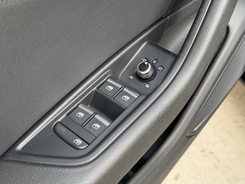 2017 Audi A4 2.0T quattro Premium Plus