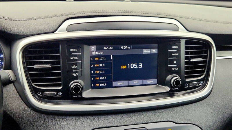 2019 Kia Sorento S V6