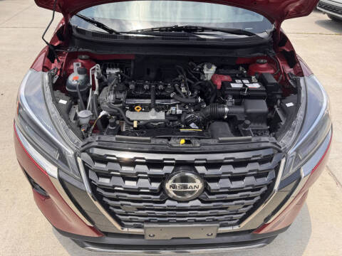 2021 Nissan Kicks SR