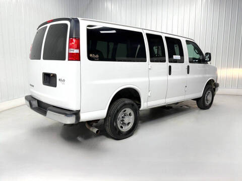 2017 Chevrolet Express LT 2500
