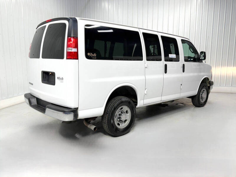 2017 Chevrolet Express LT 2500