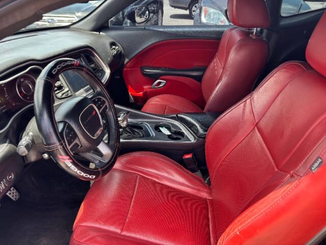 2015 Dodge Challenger SXT Plus