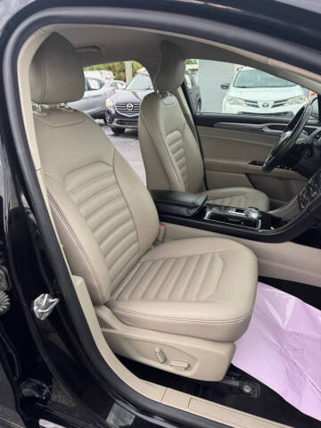 2019 Ford Fusion SEL