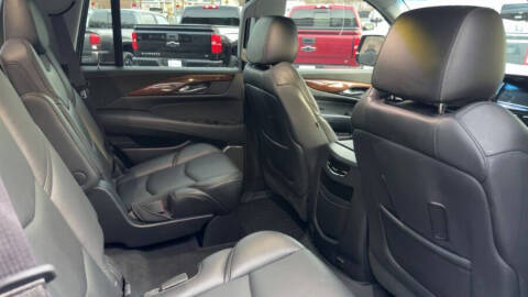 2017 Cadillac Escalade Luxury