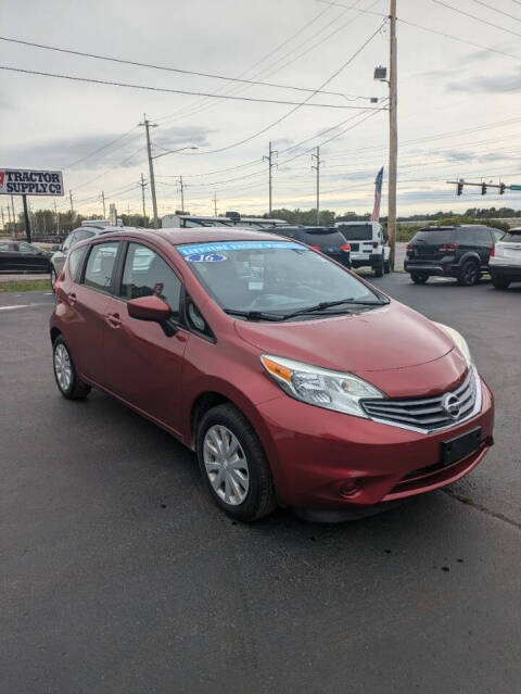 2016 Nissan Versa Note S Plus photo 2