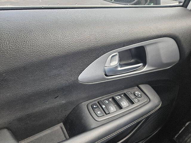 2024 Chrysler Pacifica Touring