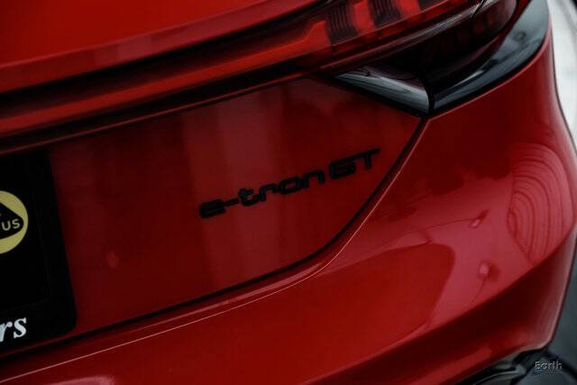 2023 Audi RS e-tron GT quattro