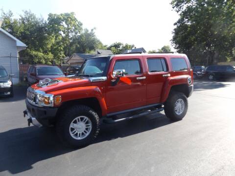 2009 HUMMER H3 for sale at Goodman Auto Sales in Lima OH