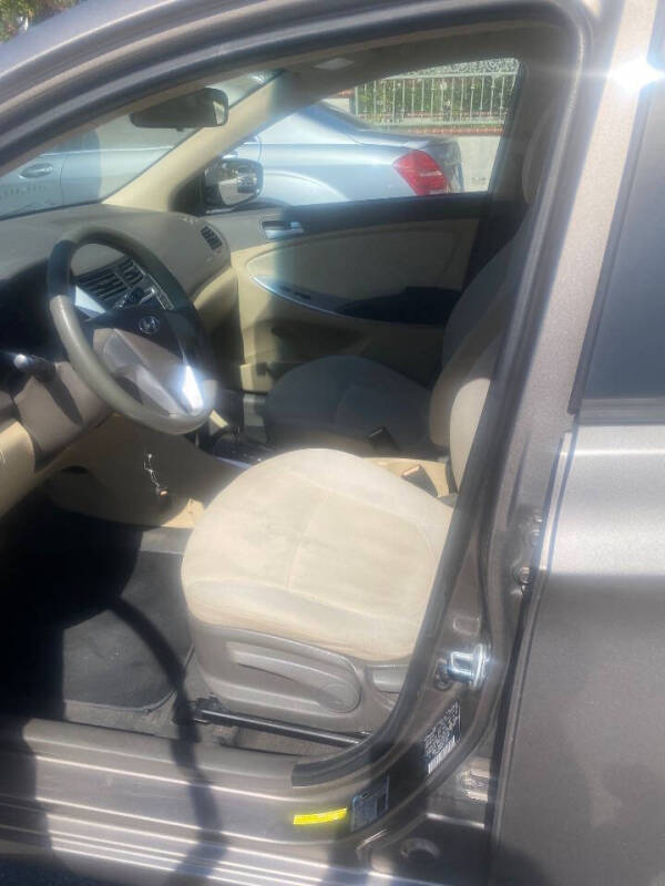 2014 Hyundai Accent GLS
